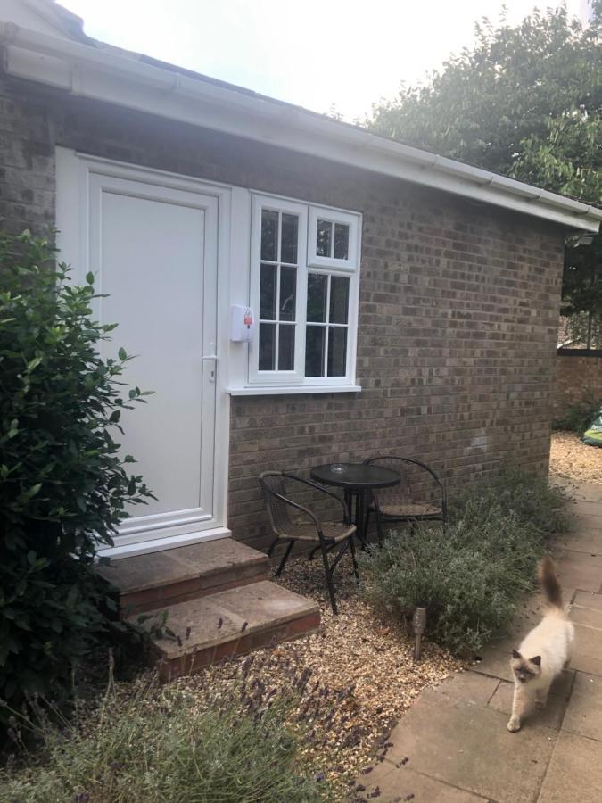 The Annexe II Apartment Mildenhall Exterior photo
